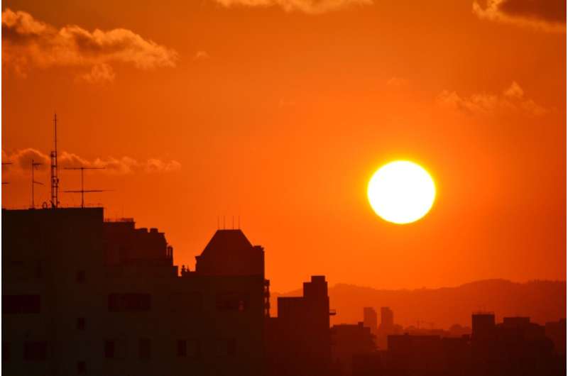 Credit: Pixabay/CC0 Public Domain hot city sunset